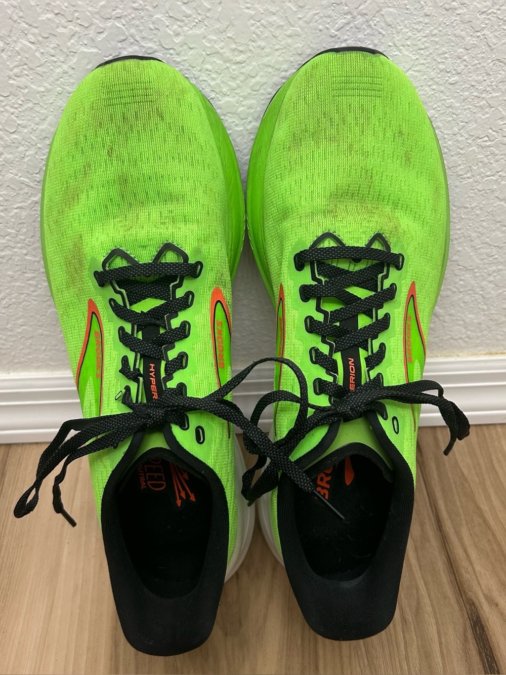 Brooks Hyperion 'Green Gecko' Mens Running Shoes Medium Width 110407 Size 10
